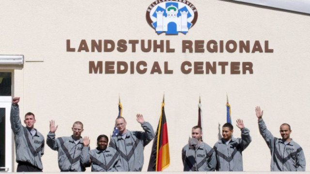 Най-голямата американска военна болница в Германия затвори родилното отделение заради войната в Иран